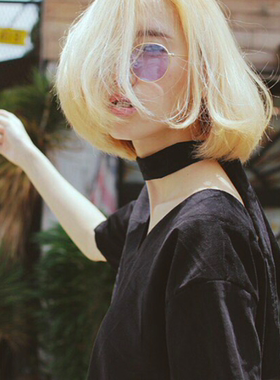 白敬亭唐艺昕墨镜黄色透明小脸