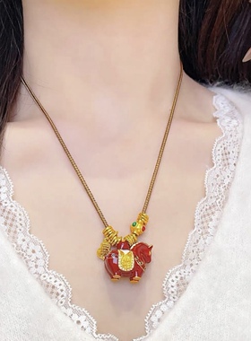 新中式国风沙金珐琅彩马上有钱盘缠吊坠项链马年红色本命年挂坠女