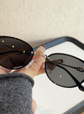 新款复古老钱风猫眼超薄窄框偏光