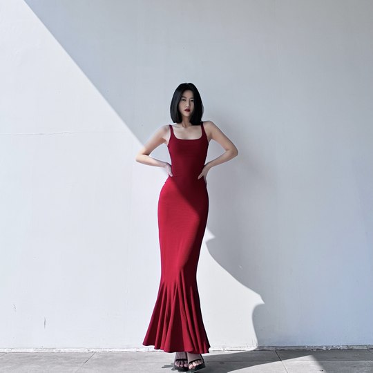 Louis Helin 步步生莲夏日吊带紧身可调节吊带鱼尾包臀加长连衣裙