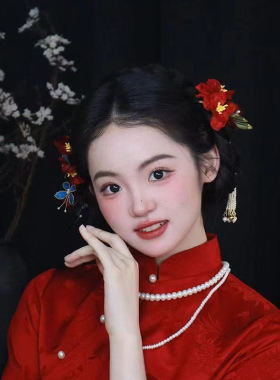 中式敬酒服新娘发饰优雅浪漫