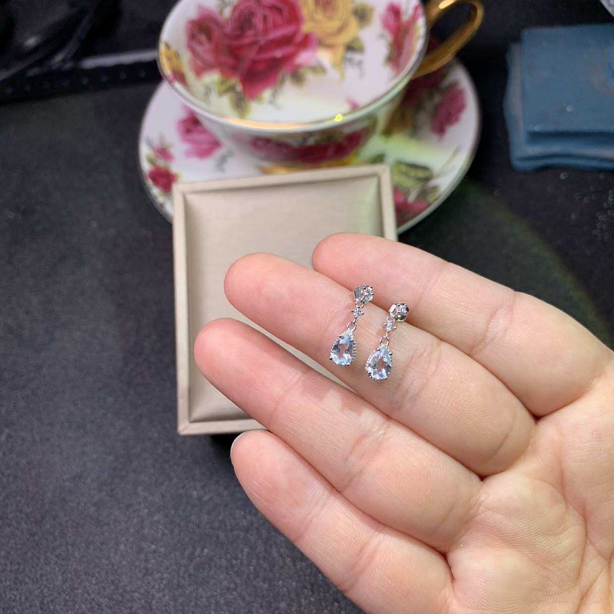 精品天然海蓝宝耳坠 石4*6mm特惠小清新海蓝宝石耳环925银镶嵌,淘宝优惠券,粉丝福利购,淘宝优惠卷