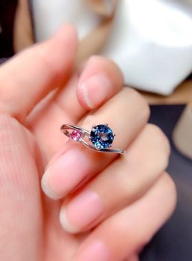 新款天然伦敦蓝托帕石戒指搭配