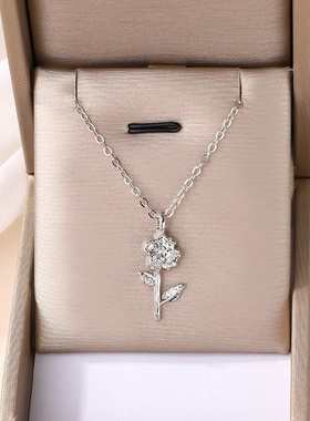 花朵项链跨境新款合金小众感饰品百搭玫瑰花吊坠锁骨链女