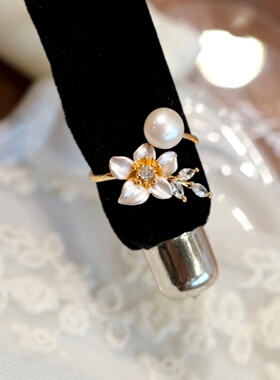 《点春枝》春夏轻奢精致天然淡水珍珠花朵戒指气质指环开口可调节