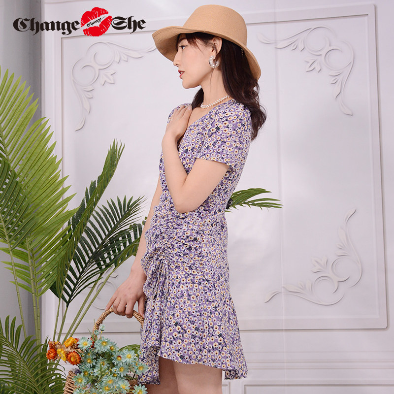 2020夏装新款v领收腰修身褶皱碎花 changeshe连衣裙