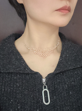 甲状腺术后遮挡疤痕进口奥地利水晶三角形女短款锁骨链秀气百搭