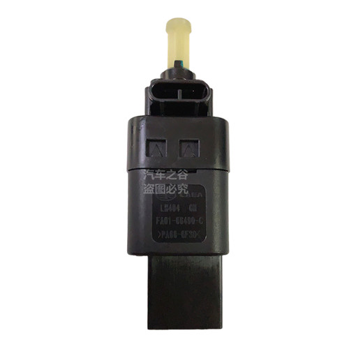 适配马自达M6睿翼奔腾B50B70X80X40刹车灯开关后尾灯制动灯开关 - 图3