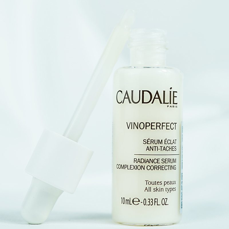 现货法国Caudalie欧缇丽小奶瓶淡斑美白精华10ml 提亮肤色中小样 - 图2