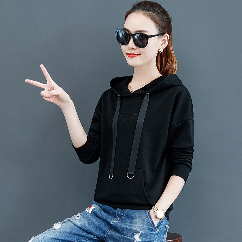  苏盈珈可服饰卫衣/绒衫