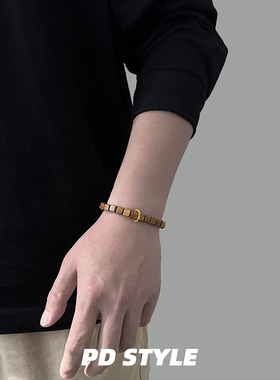 民族风简约小方块檀木金滕手串