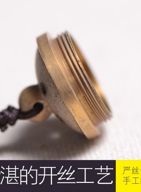 镂空雕刻绿檀木扩香瓶吊坠挂件降