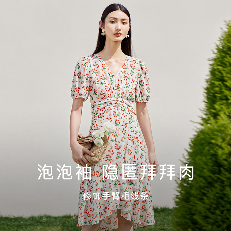  迪赛尼斯连衣裙