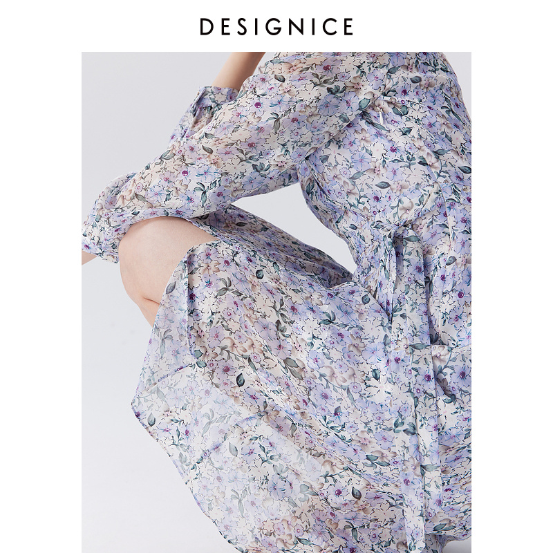 迪赛尼斯春秋新款时尚法式设计感气质浪漫立体花色V领连衣裙女