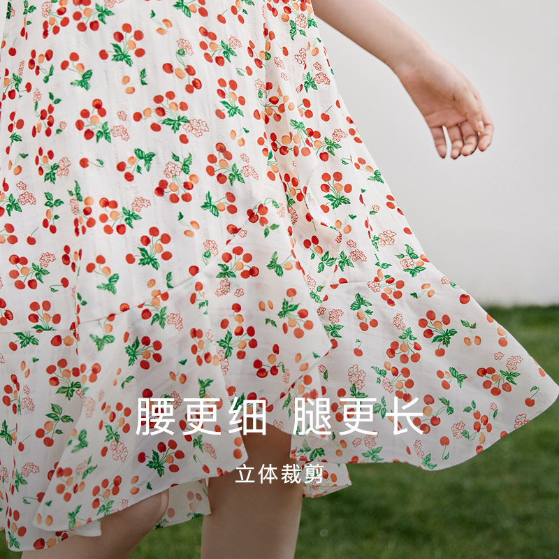  迪赛尼斯连衣裙