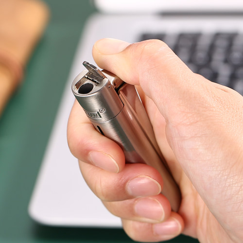 原装正品可利福防风打火机新款防尘盖电子直冲西班牙Clipper火机 - 图2