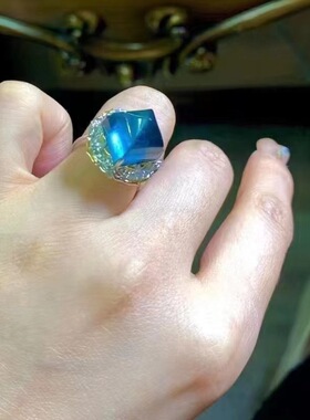 魅晶天然水晶晶体通透荧光戒面料卢比来宝石蓝碧玺糖塔18k金戒指