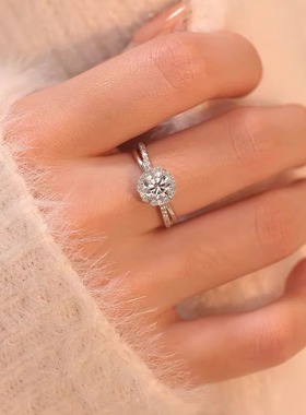 河南钻石商丘人工钻石初雪钻戒50分情侣订婚求结婚钻石戒指活口