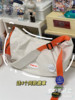 This trendy dumpling bag is really suitable for cycling