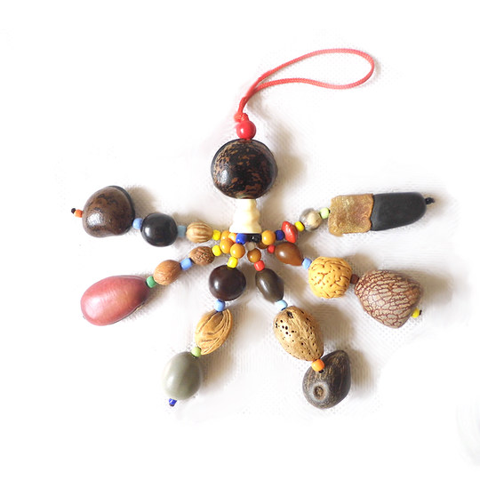 Bodhi seed eighteen pendant hand jewelry mascot natural