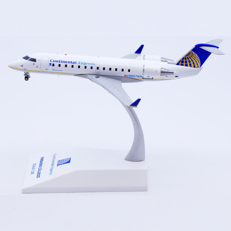 JCWINGS 1/200 合金飞机模型 美国联合航空 CRJ-200ER  N667BR - 图0