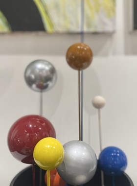 壁龛现代简约轻奢七彩球摆件法式