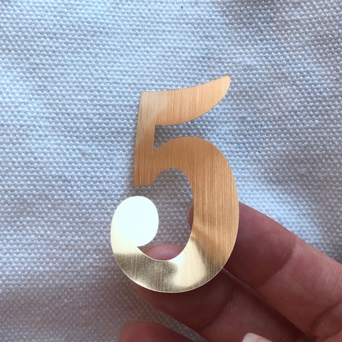 热卖数字号码编号高5cm防水金色黑白多色字母随意贴纸平面贴贴 - 图1