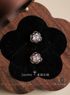 小众高级感山茶花耳钉
