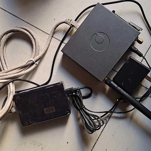 可维修贝锐蒲公英路由器 R300A 4G无线路由议价 - 图1