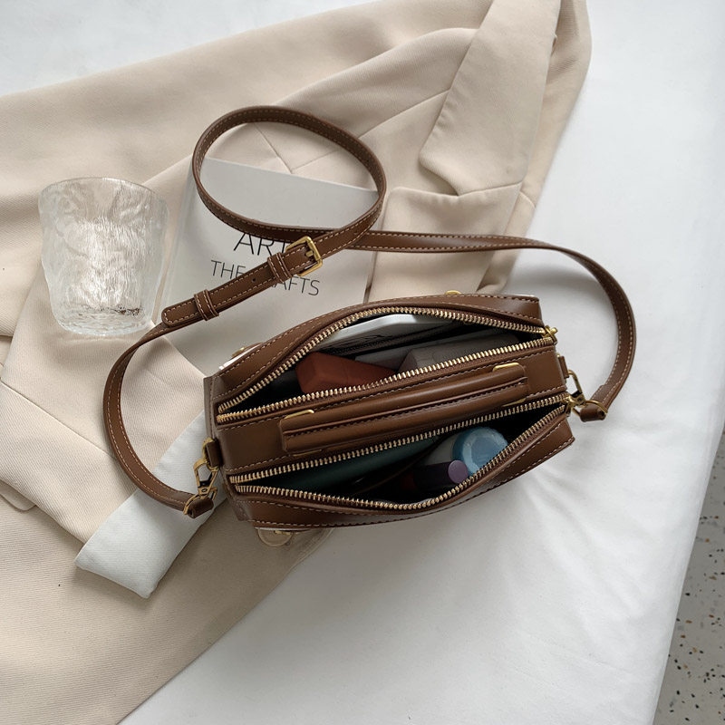 高级感法国小众设计包包女2022新款潮时尚撞色单肩包斜挎包小方包,淘宝优惠券,粉丝福利购,淘宝优惠卷