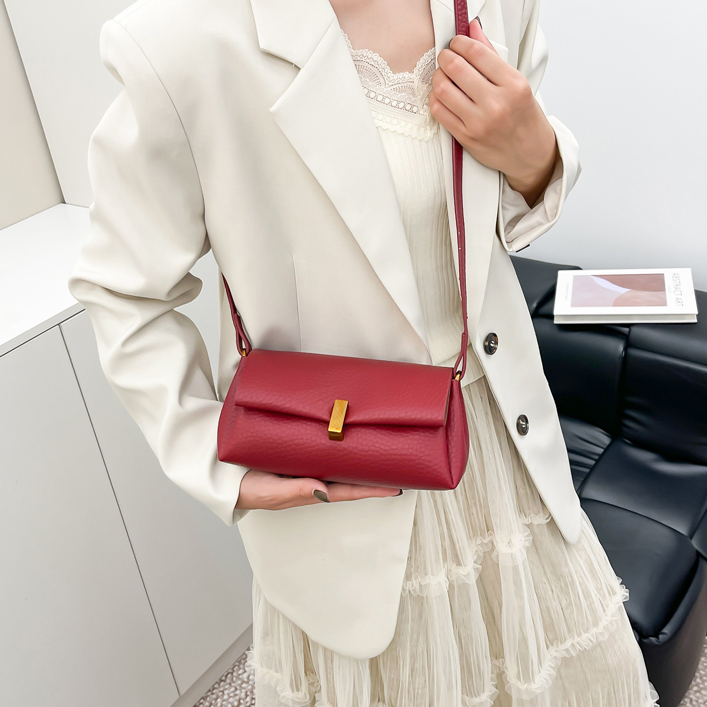 上新质感小包包女式2025秋冬新款潮时尚单肩包百搭洋气斜挎小方包,淘宝优惠券,粉丝福利购,淘宝优惠卷