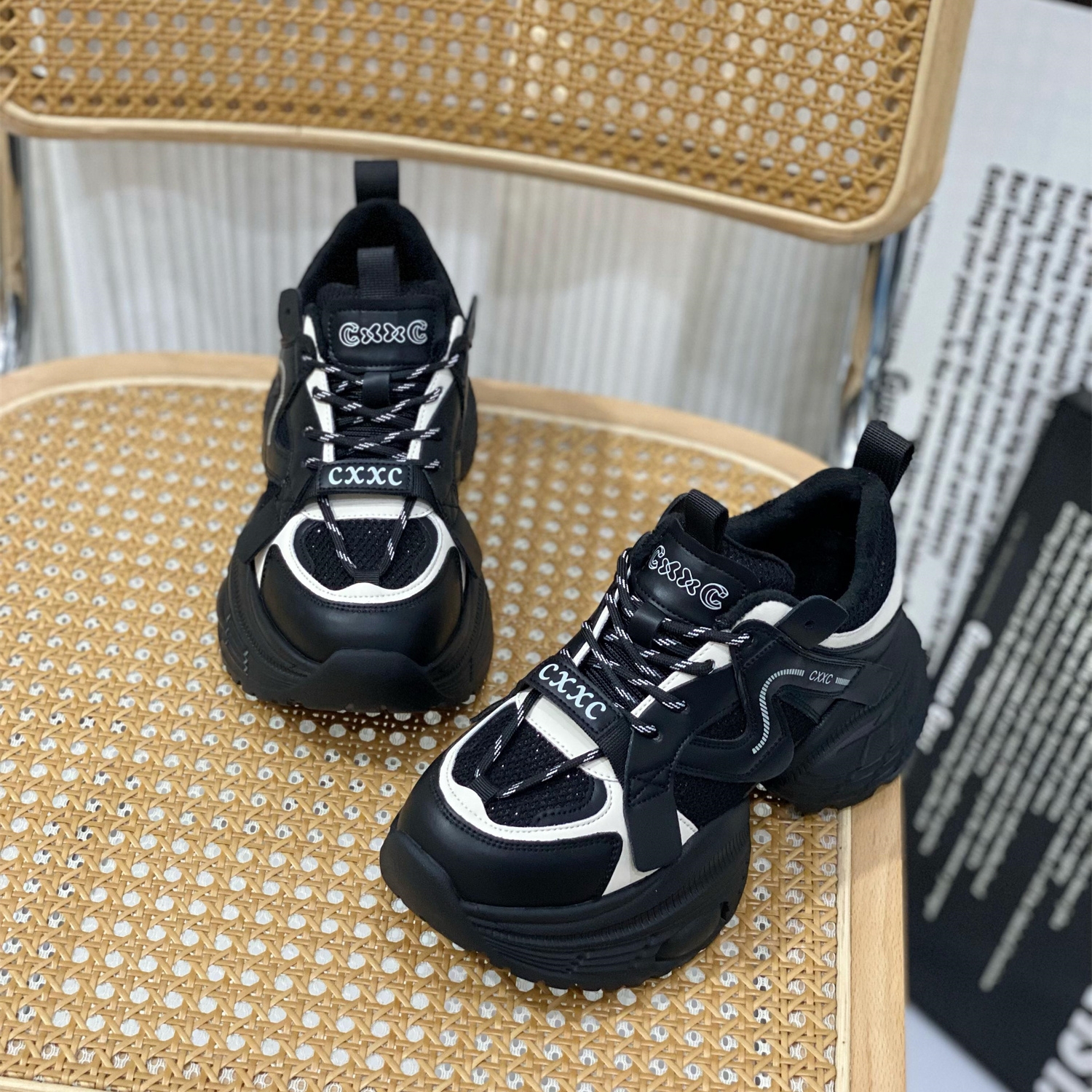 加绒真皮老爹鞋女2025新款冬季保暖复古显脚小运动鞋轻便休闲棉鞋 - 图2