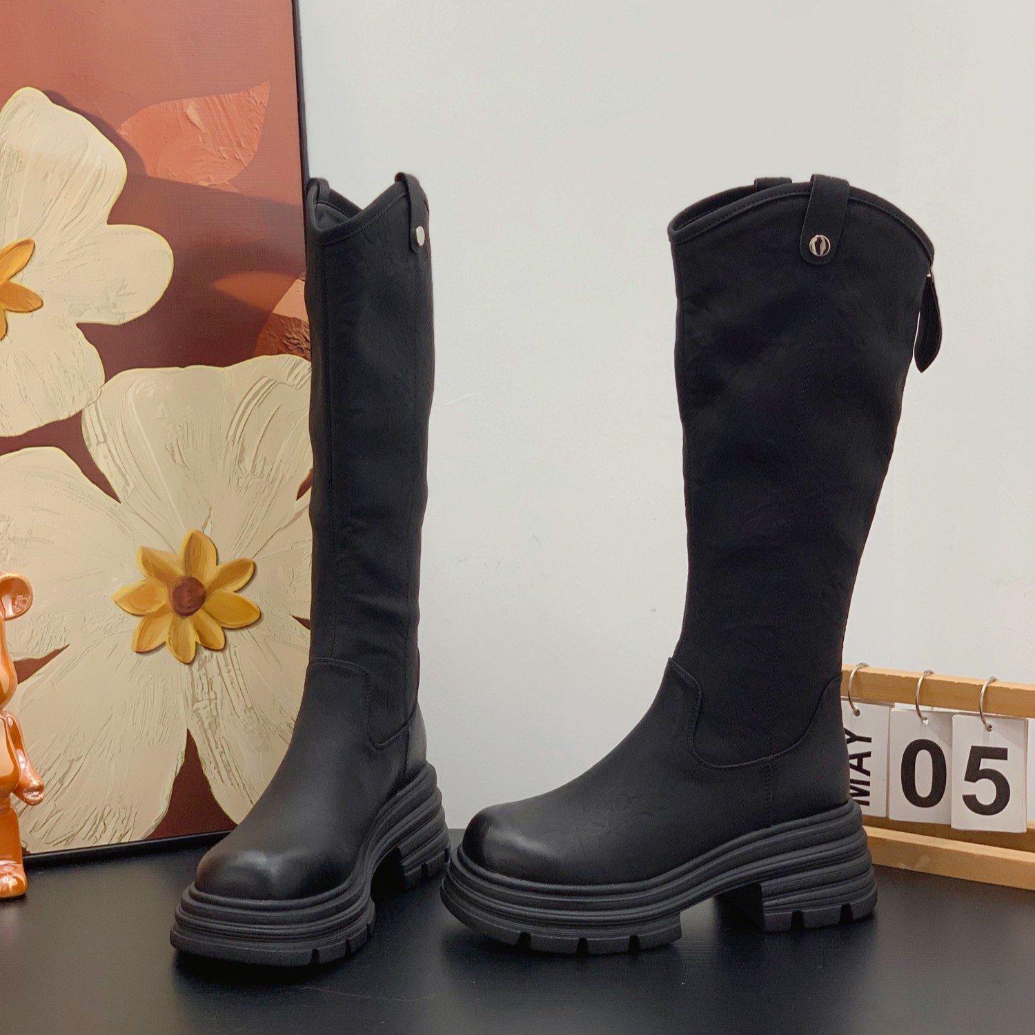 高级感V口骑士靴小个子女增高6CM粗跟长靴2025冬季复古百搭瘦瘦靴,淘宝优惠券,粉丝福利购,淘宝优惠卷