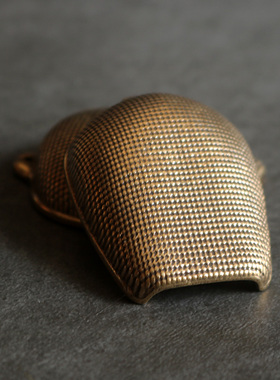 纯黄铜桌面车载小摆件簸箕元宝