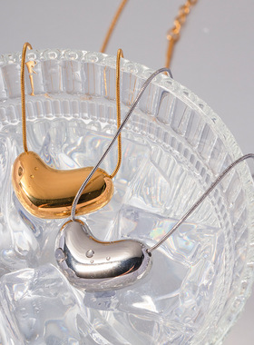 嘻哈冷淡风钛钢蛇骨链项链女锁骨链18k镀金不锈钢蛇骨链吊坠项链