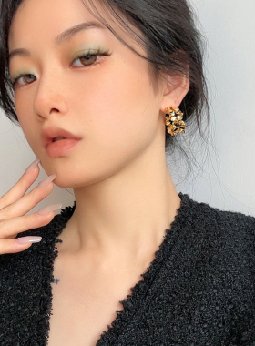 JILIFANG 欧美金属风设计感时髦夸张几何线条褶皱扭曲麻花耳环女