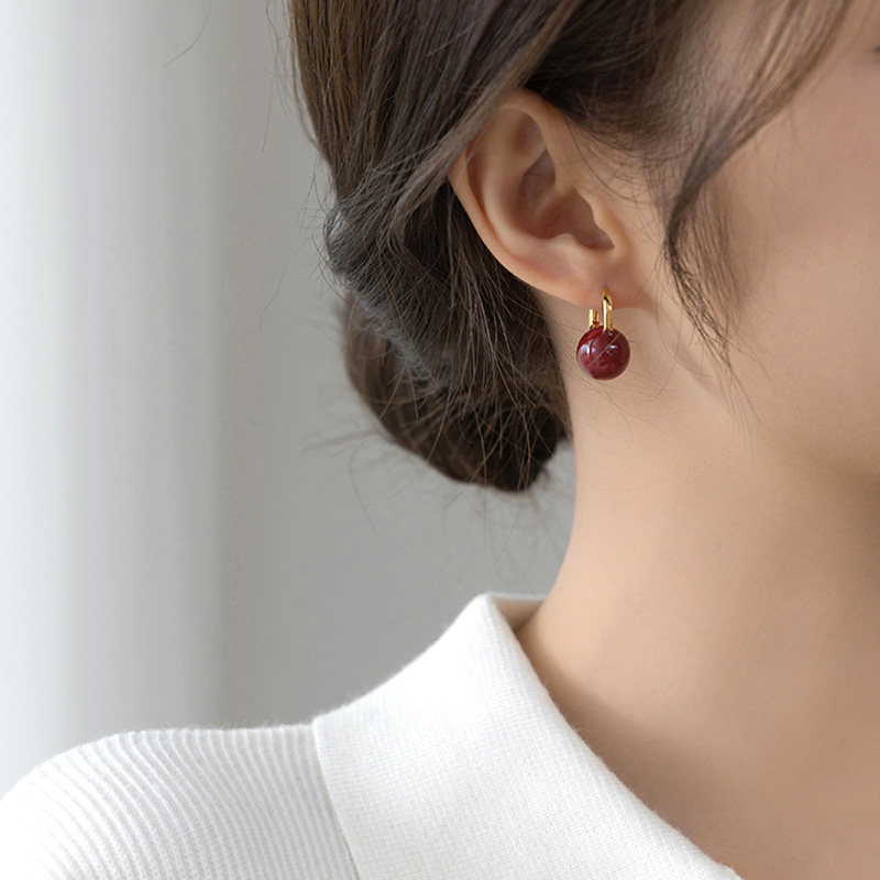 酒红色秋冬耳扣女生2023新款爆款耳饰纯银耳环小众设计感高级耳钉,淘宝优惠券,粉丝福利购,淘宝优惠卷