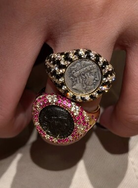 vintage做旧黑金幸运女神戒指
