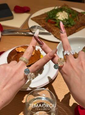 双色仿琉璃球开口戒指轻奢高级感