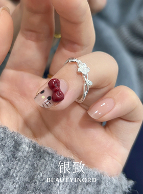 银色花朵戒指简约气质独特高级感