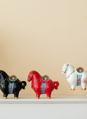 陶瓷马上赚钱创意摆件