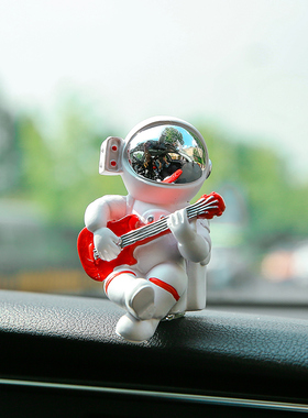 创意车内装饰用品太空人模型摆件