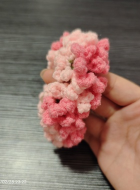 手工钩织樱花发圈 渐变粉泡芙针大肠发圈 春日温柔少女心毛线头绳