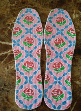 纯手工满绣小格子鞋垫成品