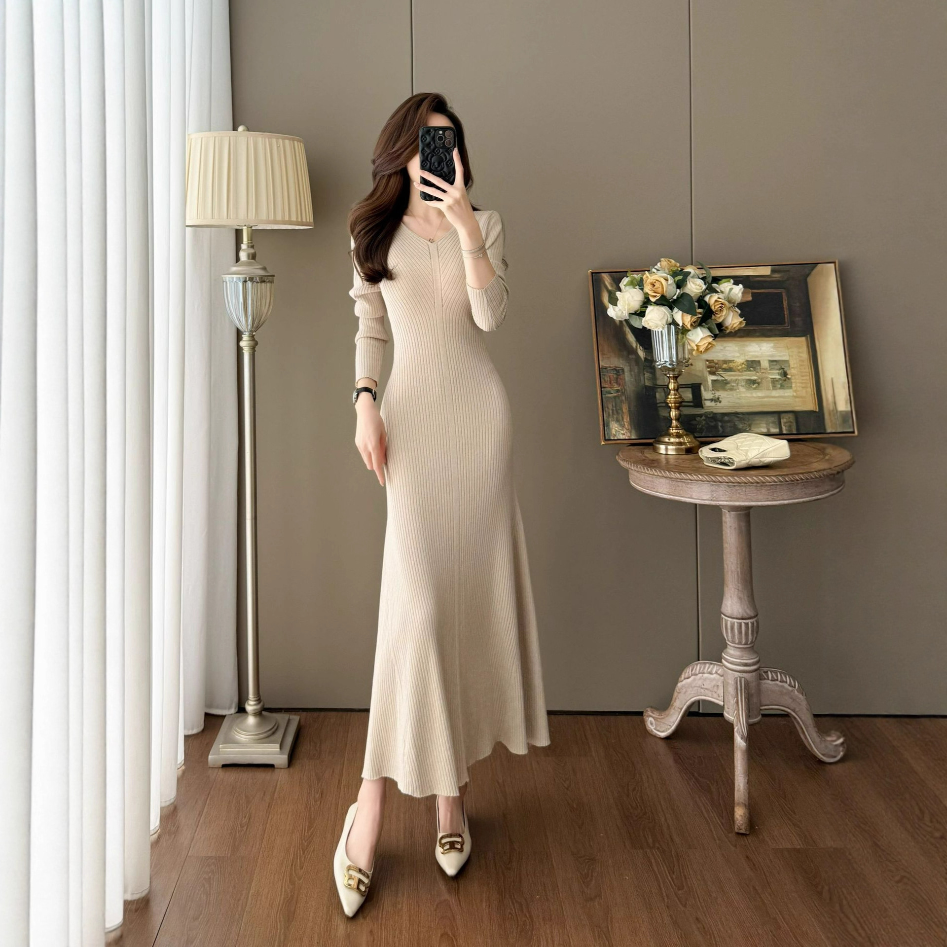 法式温柔风针织连衣裙女秋冬季修身显瘦气质V领毛衣长裙内搭打底 - 图1