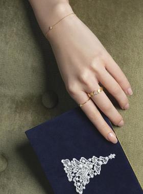 代购AHKAH心形戒指精致优雅浪漫温馨闪耀绚丽高端气质