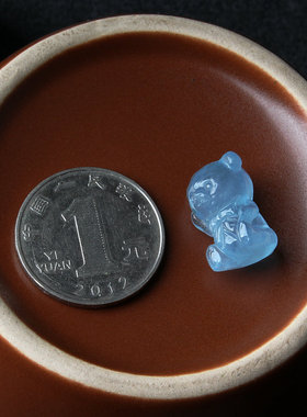 男女天然海蓝宝立体雕刻吊坠