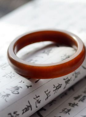 新疆和田玉手镯全红糖扁条玉镯子女款礼物糖白玉平安镯小口径5051