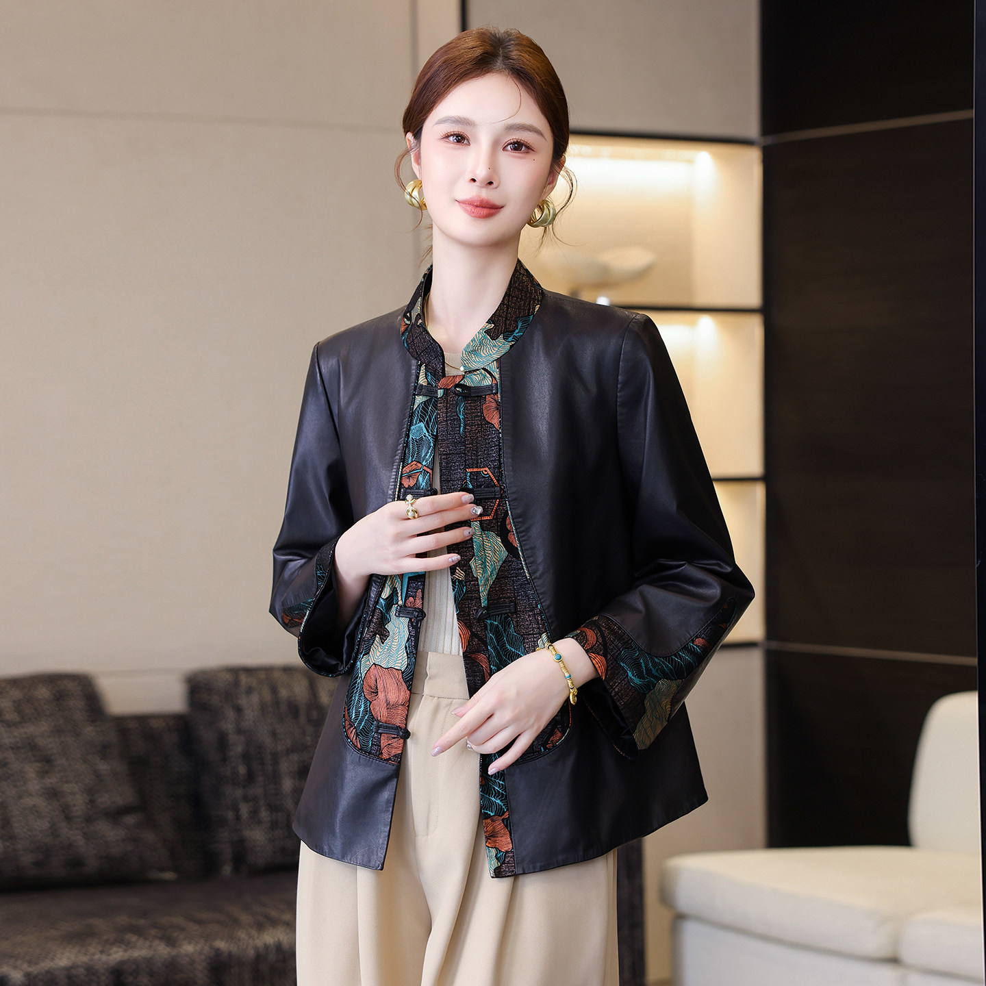 真皮皮衣女短款2025新款春秋花皮拼接休闲高端绵羊皮夹克外套爆款,淘宝优惠券,粉丝福利购,淘宝优惠卷