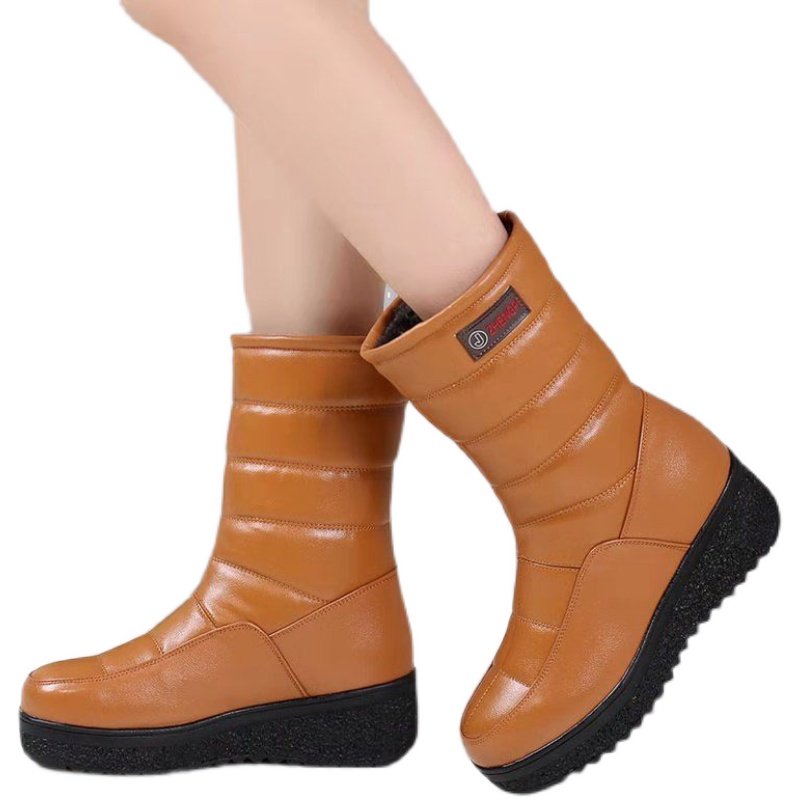 2021东北雪地靴白色套筒女中筒真皮防滑平跟厚底防水皮面加厚棉靴,淘宝优惠券,粉丝福利购,淘宝优惠卷